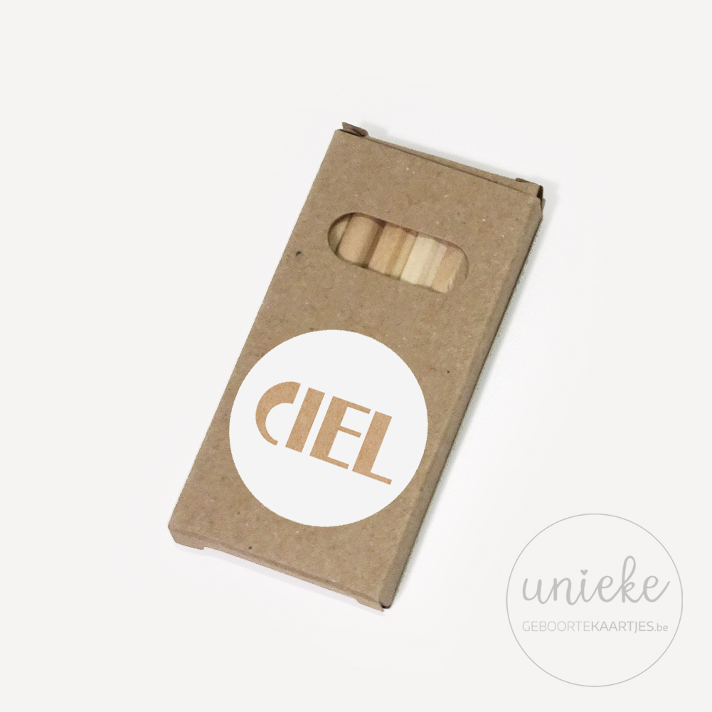 Stickertje Ciel op kraft pakje potloodjes