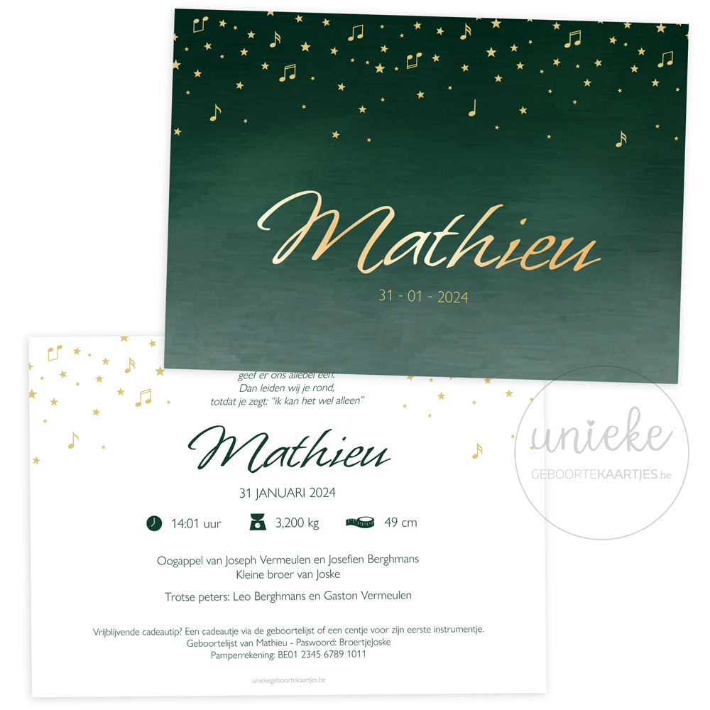 De voorkant en de achterkant van het geboortekaartje van Mathieu met muzieknoten