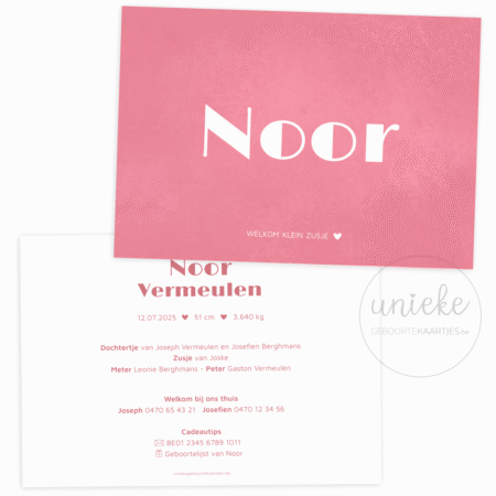 De voorkant en de achterkant van het geboortekaartje van Noor met roze achtergrond