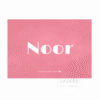 De voorkant van het geboortekaartje van Noor met roze
